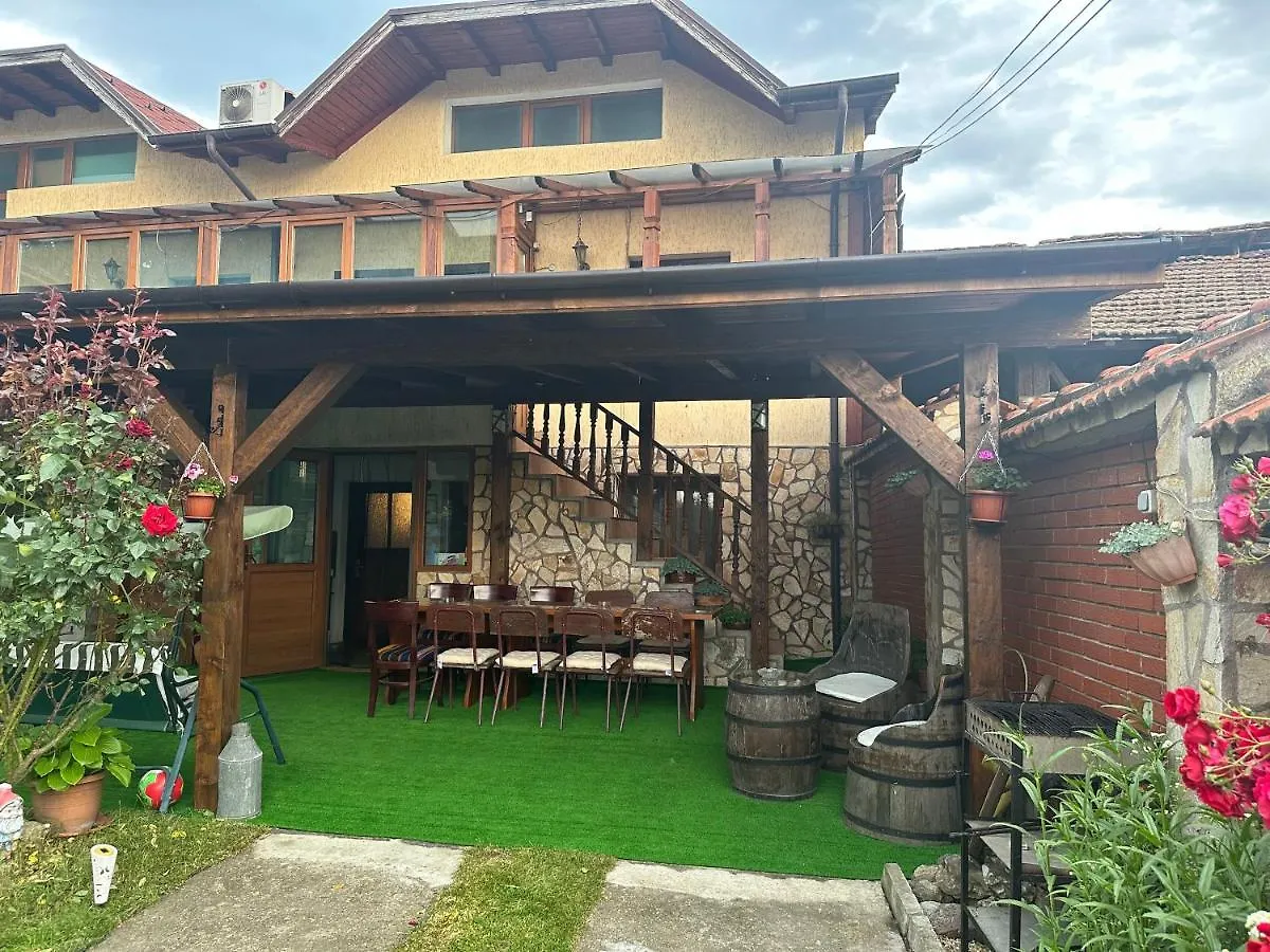 Guest house Къща За Гости Даутев Връх Bansko